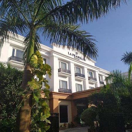 La Franklin Hotel Bhubaneswar Dış mekan fotoğraf