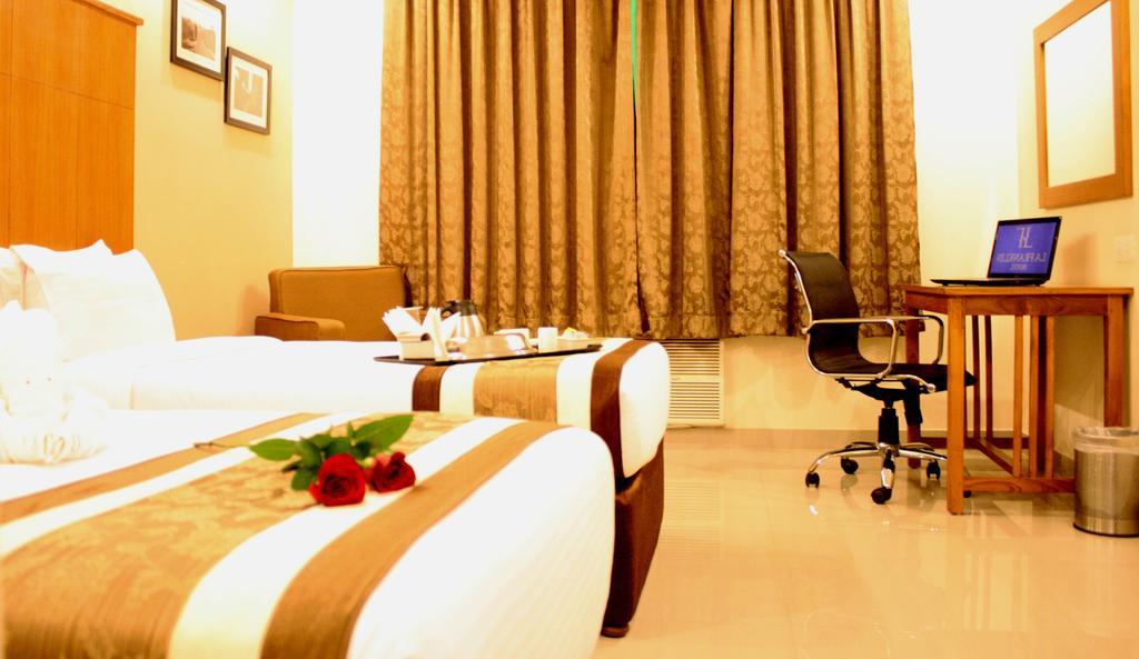 La Franklin Hotel Bhubaneswar Oda fotoğraf
