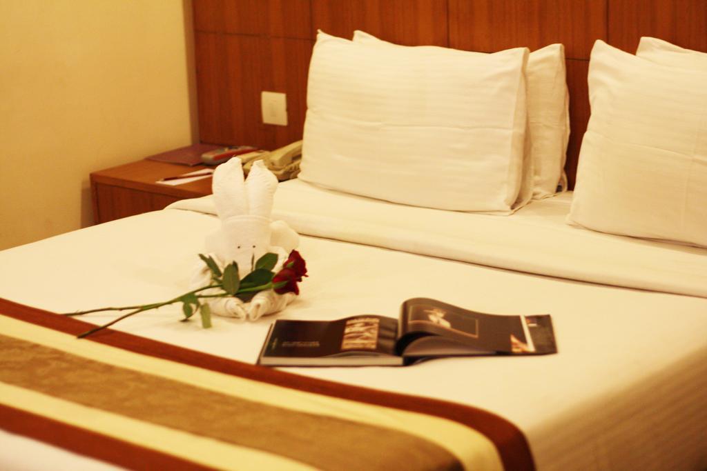 La Franklin Hotel Bhubaneswar Oda fotoğraf