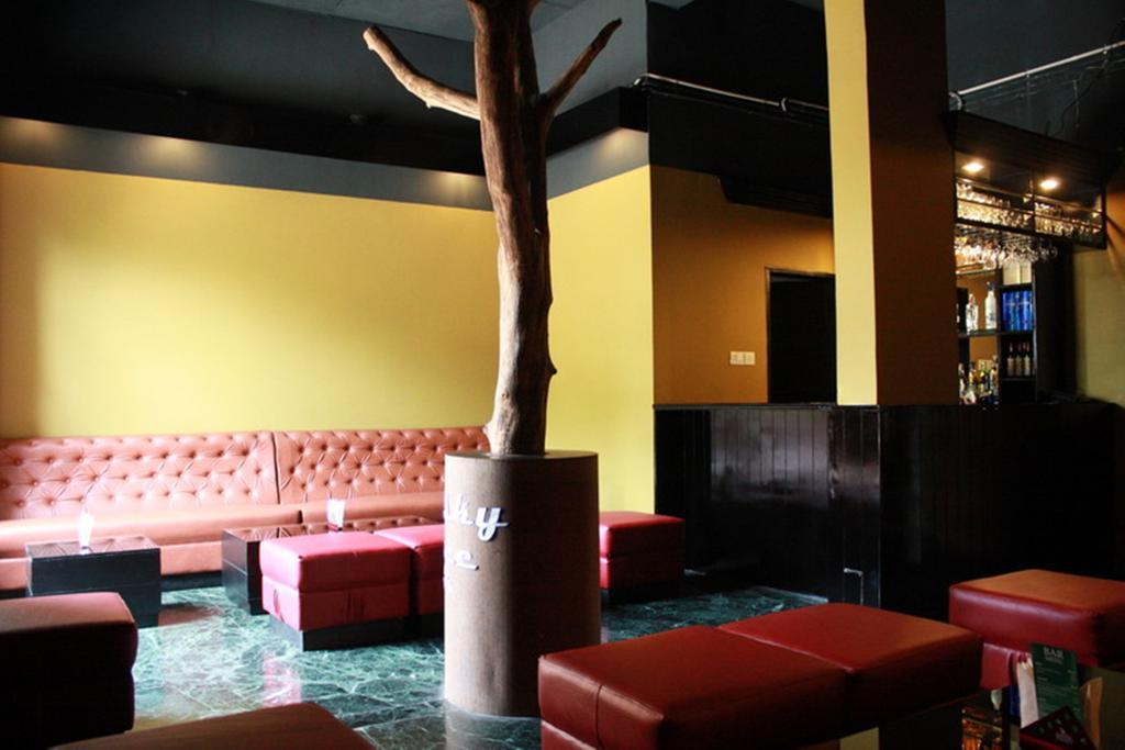 La Franklin Hotel Bhubaneswar Dış mekan fotoğraf