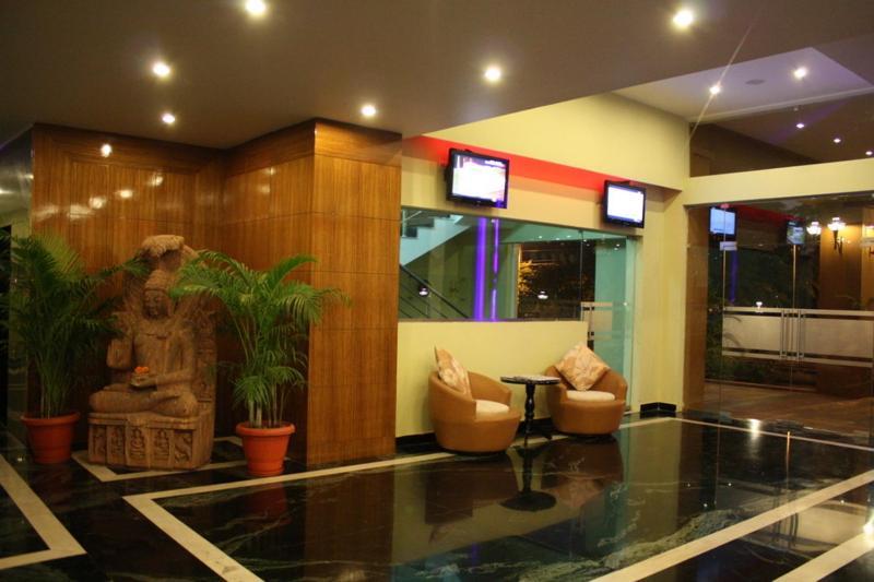 La Franklin Hotel Bhubaneswar Dış mekan fotoğraf