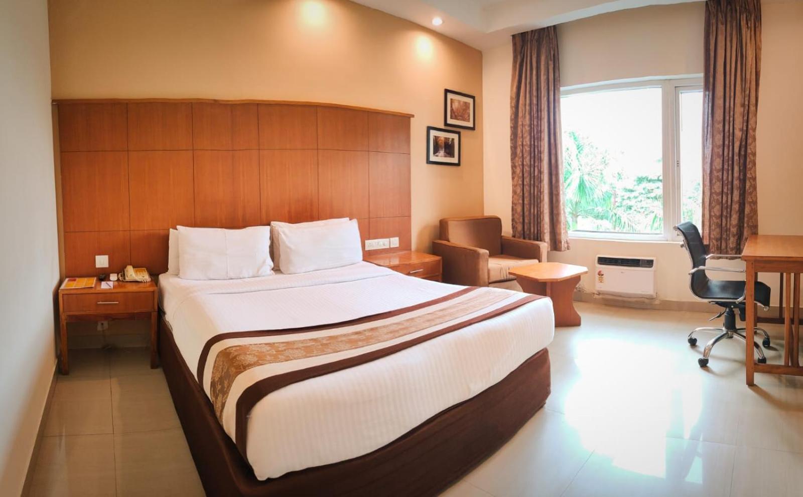 La Franklin Hotel Bhubaneswar Dış mekan fotoğraf