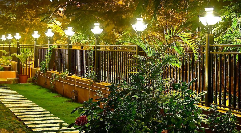 La Franklin Hotel Bhubaneswar Dış mekan fotoğraf