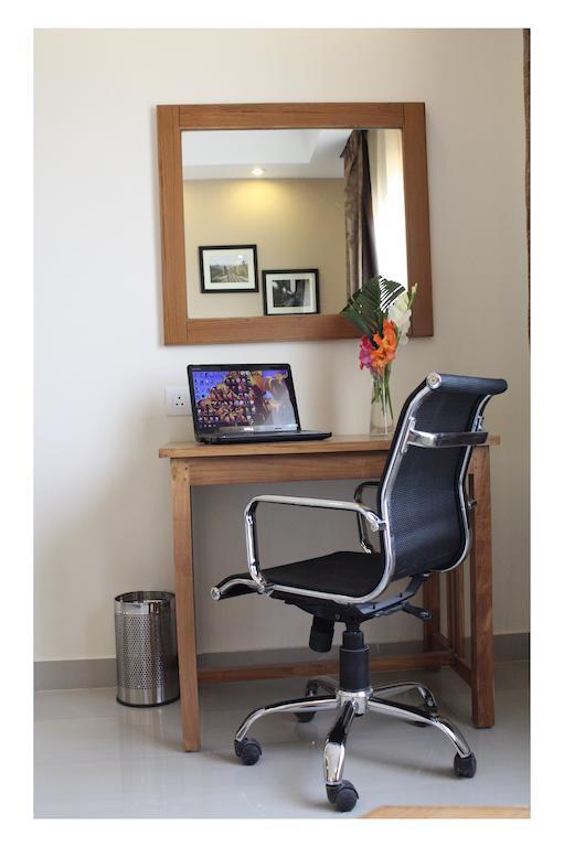 La Franklin Hotel Bhubaneswar Oda fotoğraf