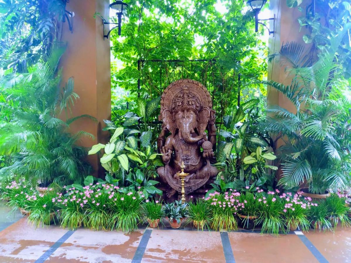 La Franklin Hotel Bhubaneswar Dış mekan fotoğraf